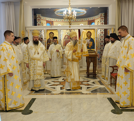 Патриарх Порфирий благословил начало учебного года и посетил обновленную школу-интернат семинарии Святого Саввы