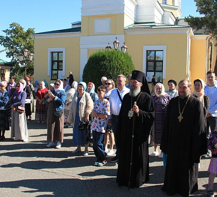 В приходах Калмыкии отметили День дедушек и бабушек