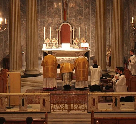 Ватикан запрещает традиционную латинскую мессу в бывшем соборе епископа Стрикленда