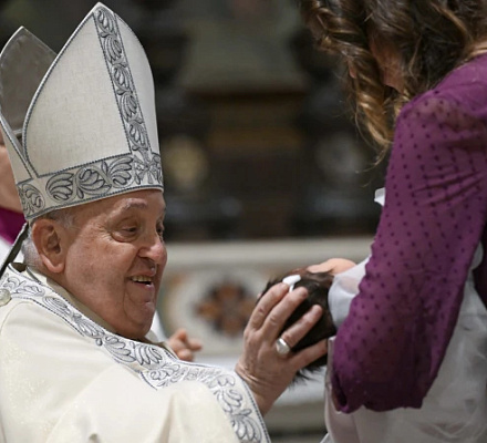 Папа Франциск: Крещение - это "новый день рождения", вера - "величайший дар" для детей