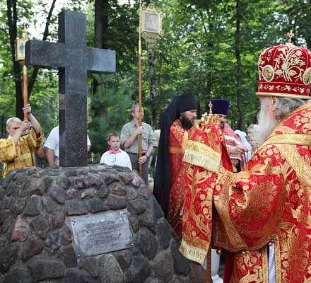 Die Bewohner von Jaroslawl feierten den Jahrestag der Schlacht auf Tugovaya Gora mit einem feierlichen Gottesdienst