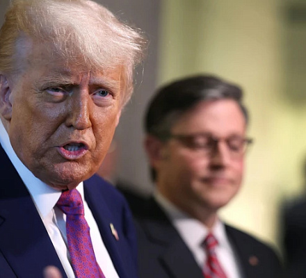 Президент Трамп прославляет Папу Льва XIV, брата Луи Прево