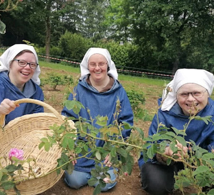 Национальная неделя призвания: Созерцательный орден, принимающий сестер с синдромом Дауна