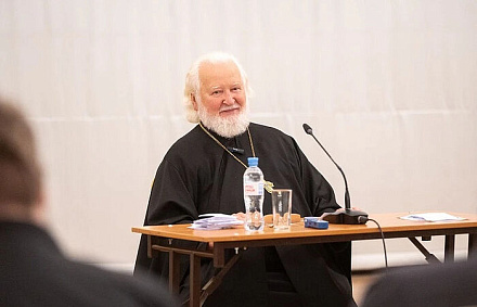 Протоиерей Владимир Воробьёв, основатель и президент ПСТГУ, отметил свое 85-летие