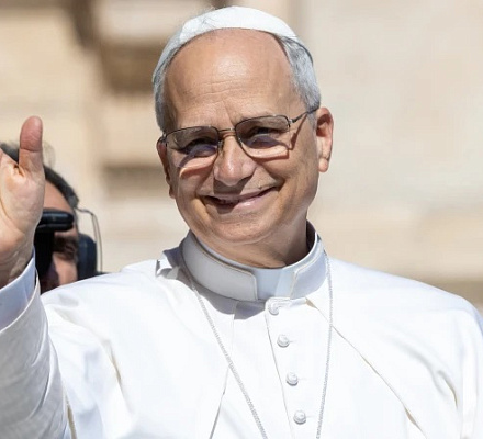 Папа Лев XIV: Прежде чем стать верующими, мы призваны быть людьми