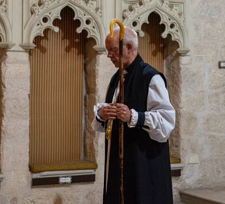 Архиепископ Кентерберийский уходит в отставку из-за рассмотрения дел о злоупотреблениях