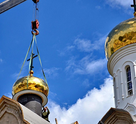 Der Sretensky-Tempelkomplex wird im Südosten von Moskau errichtet