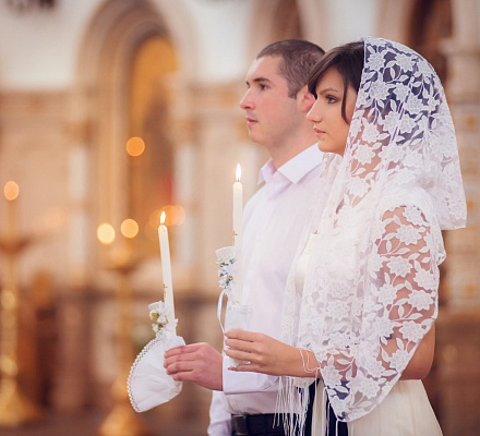 Die christliche Kirche begrüßt die Idee der Polygamie nicht