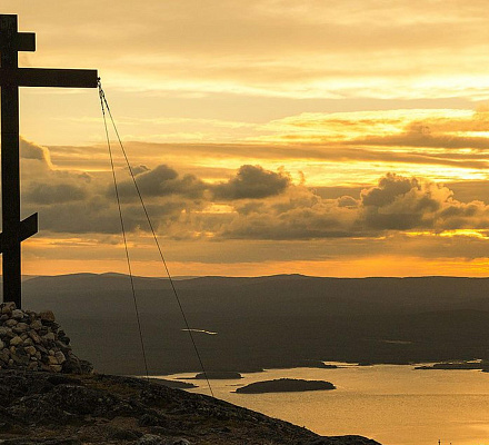 Die Ausgrabungen werden an der Stelle des historischen Kandalaksha-Klosters fortgesetzt