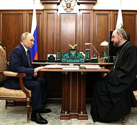 Президент России провел встречу с руководителем фонда «Круг добра» протоиереем Александром Ткаченко