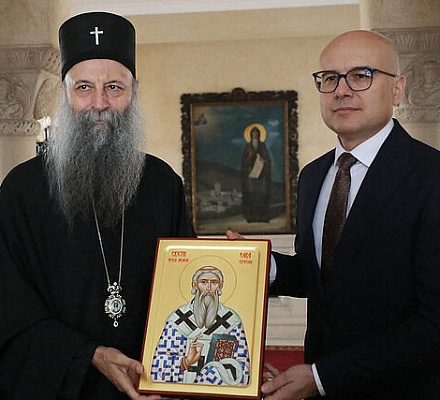 Сербский Патриарх благословил нового премьер-министра иконой свт. Саввы