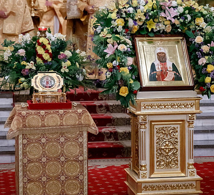 В Саратове встретили мощи святителя Тихона, Патриарха Московского и всея России