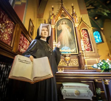 10 цитат о страданиях и смирении из дневника святой Фаустины Ковальской