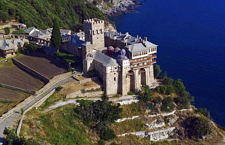 Святая гора Афон: монашеская респудика на полуострове Айон-Орос