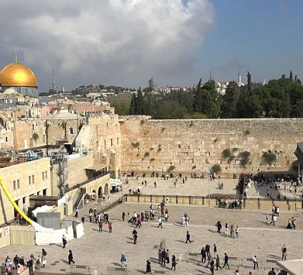 Nebel hüllte den Tempelberg in Jerusalem ein