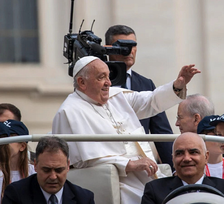 Папа Франциск надеется на "примирение разногласий" с православными и протестантскими христианами