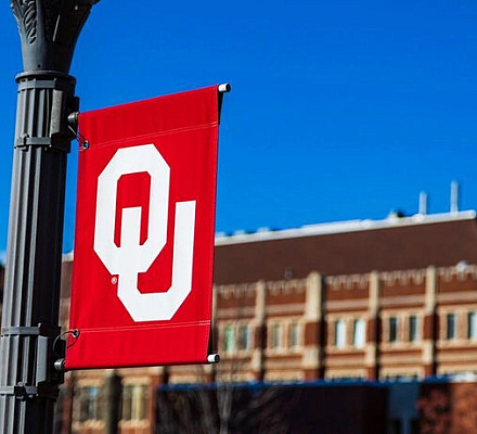 В США студентка подверглась дискриминации за то, что назвала гендерную идеологию «бесовской»