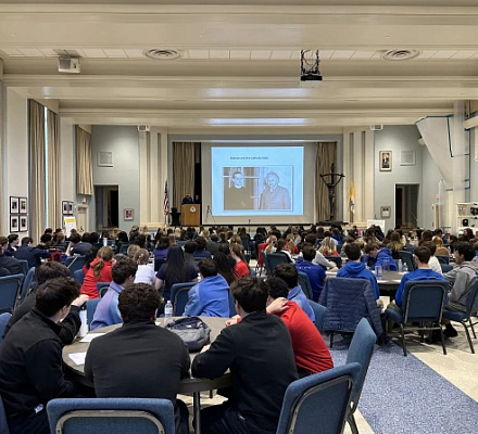 Католическое научное мероприятие, посвященное "пастырской проблеме" среди молодежи