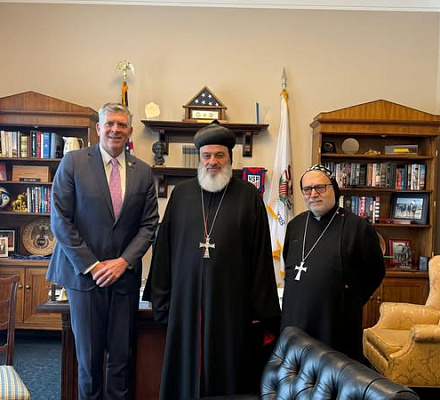 Встреча с конгрессменом Дэрином Лахудом в Вашингтоне, округ Колумбия