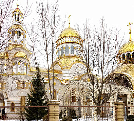 В Луганске освящен храм св. Ксении Петербургской