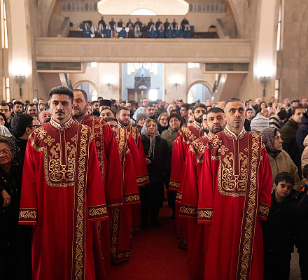В материнском храме Святого Григория Просветителя в Ереване состоялось священническое рукоположение