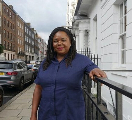 Лондон: медсестра-христианка признана «потенциально опасной» за то, что назвала осужденного трансгендера-педофила «мистером»