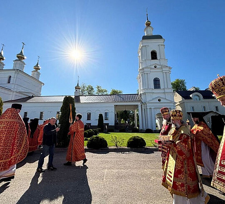 В городе Иваново торжественно встретили ковчег с мощами Патриарха Тихона