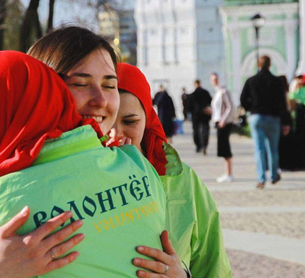 In russischen Städten mit hunderttausend Einwohnern werden orthodoxe Freiwilligendienste vorgeschlagen.