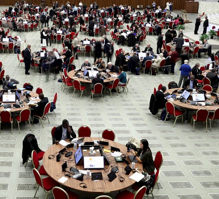 Женщины-дьяконы вне обсуждения? Делегат Синода утверждает, что "некоторые женщины чувствуют призвание к священству".