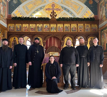 В возрожденном Херсонесском Владимирском мужском монастыре начались богослужения