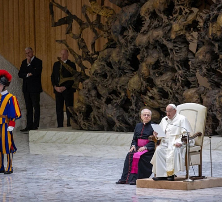 Папа Франциск: Мягкость, уважение эффективнее, чем "сила аргументов