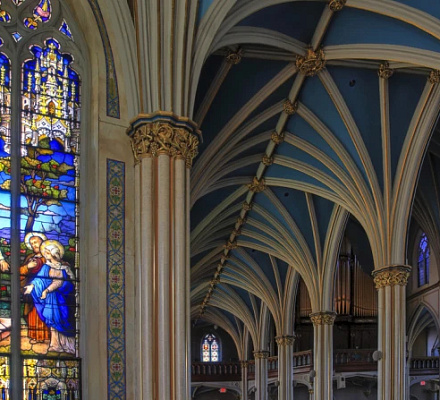 Исторический афроамериканский приход в Сент-Луисе получил грант на восстановление витражей