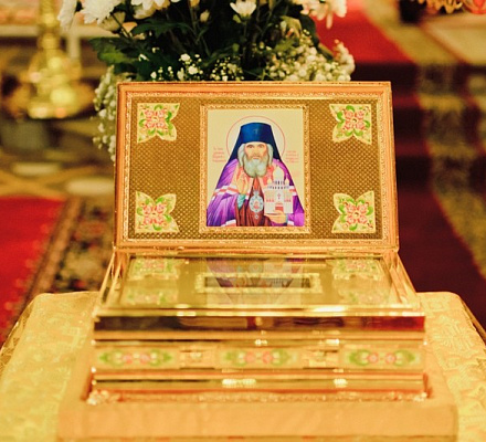 Ein Teil der Reliquien des heiligen Johannes von Shanghai wird aus den USA nach Russland gebracht