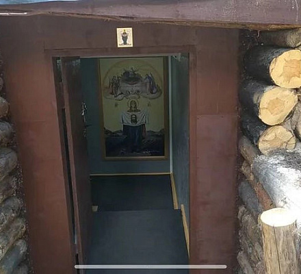 В преддверии праздника Пасхи митрополит Белгородский Иоанн освятил два военно-полевых храма