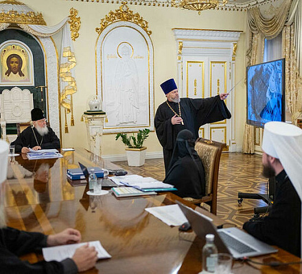 Святейший Патриарх Кирилл провел совещания с настоятелями строящихся храмов Москвы