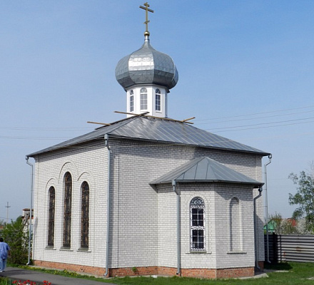 Die Kirche des großen Märtyrers Demetrius von Thessaloniki wurde in Kursk geweiht