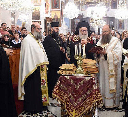 Молебен на вечерню Рождества Пресвятой Богородицы