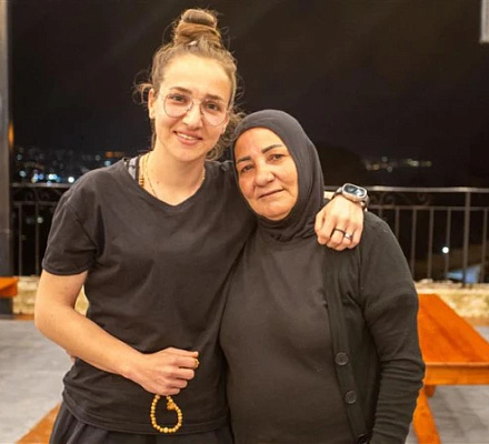 Как украденные четки привели одну молодую женщину в Католическую церковь