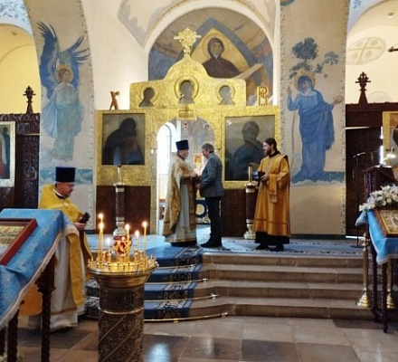 В Марфо-Мариинской обители милосердия в Москве состоялась Литургия для добровольцев