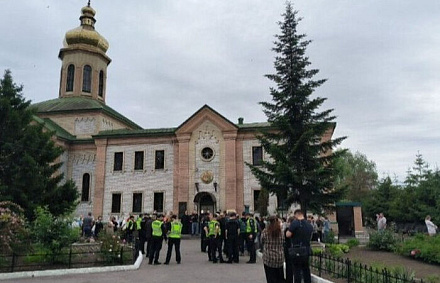 Рейдерский захват Троицкого храма Украинской Православной Церкви произошел в Кременчуге