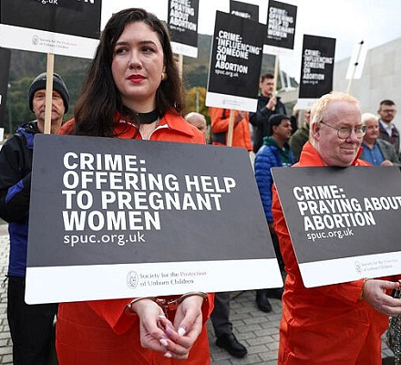 Шотландия: в соответствии с новым законом, домашняя молитва о нерожденных младенцах может стать уголовным преступлением