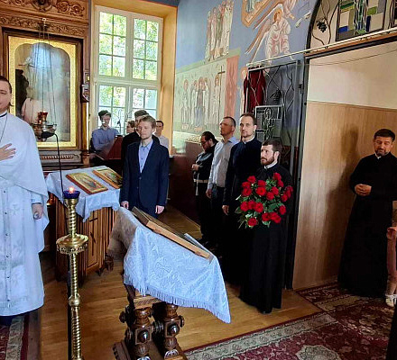 Новые выпускники духовной семинарии в Варшаве