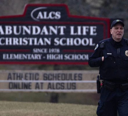 UPDATE: По меньшей мере 3 человека убиты в Висконсине в результате стрельбы в христианской школе