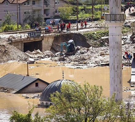 Патриарх Порфирий: Помогите пострадавшим от наводнения в Герцеговине