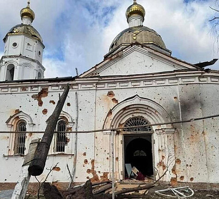 На территории пяти районов Курской области повреждены 23 храма, два из них разрушены до основания