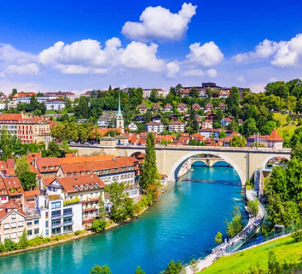 Крупнейшая женская католическая группа Швейцарии отказалась от слова "католик" в названии