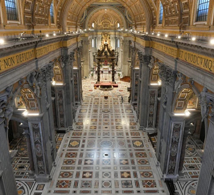 Президент Microsoft представит "улучшенный искусственным интеллектом" опыт собора Святого Петра