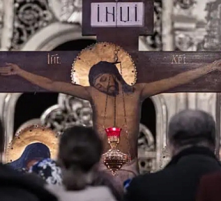 Первое богослужение Страстей Господних в Варшаве