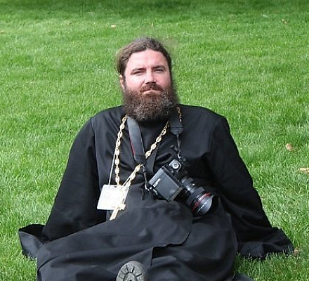Чего нельзя делать священнику