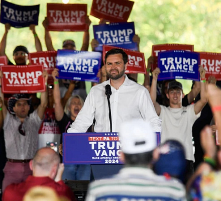 Джей Ди Вэнс предупреждает о "предвзятом отношении Харриса к католикам" в статье для издания в Питтсбурге